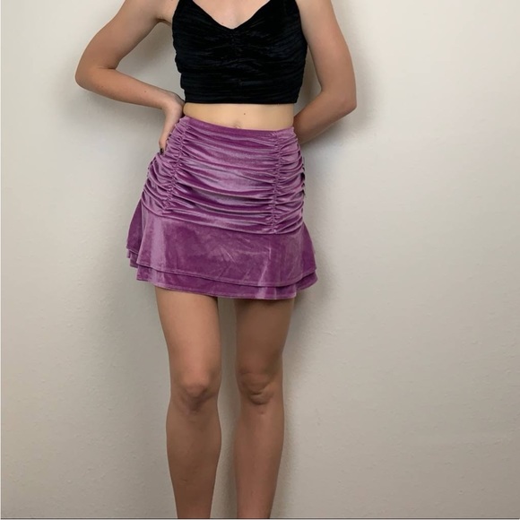 Wild Fable Women’s Slate Blue Velvet Tiered Mini Skirt with Roushing - Picture 2 of 7